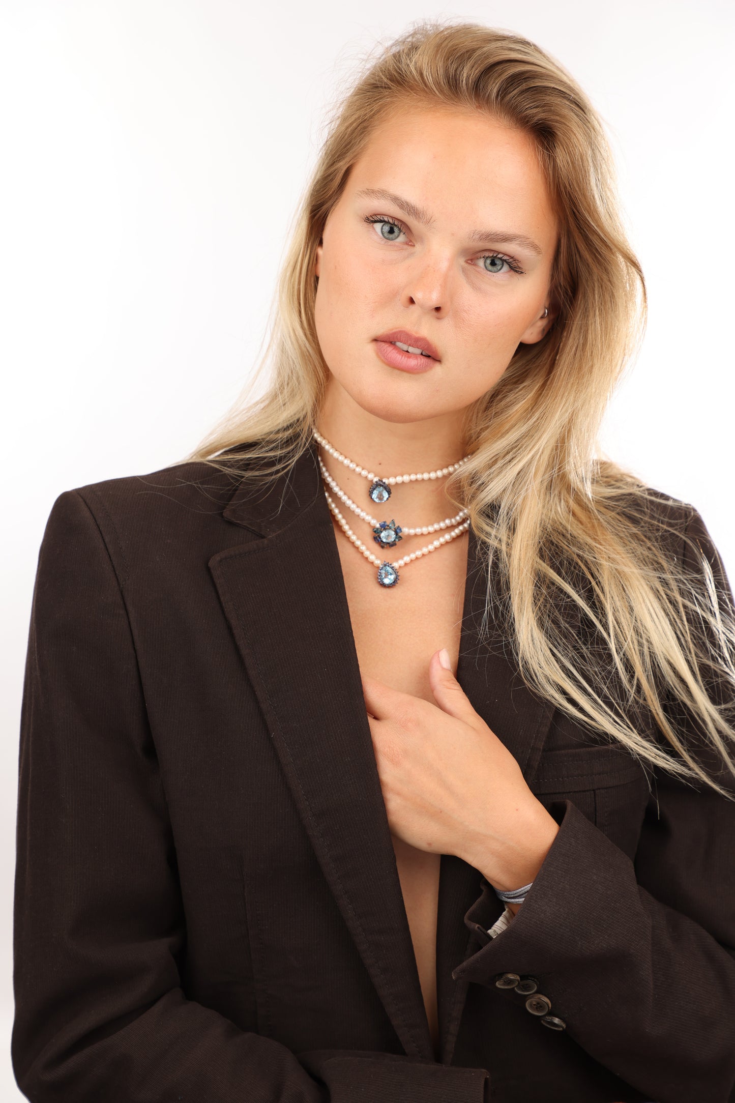 JLLPearl Necklace with Freshwater pearls on satin thread, sapphire and blue topaz