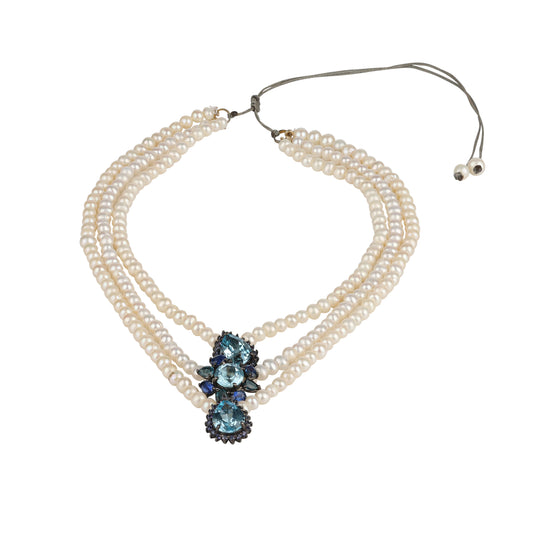 JLLPearl Necklace with Freshwater pearls on satin thread, sapphire and blue topaz